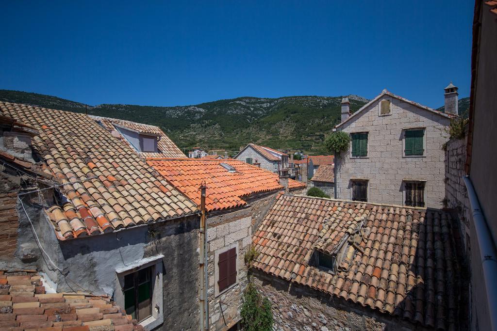 Apartments Villa Anka Komiža Екстериор снимка